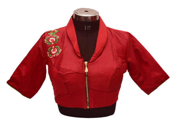 collarneck embroidery blouse